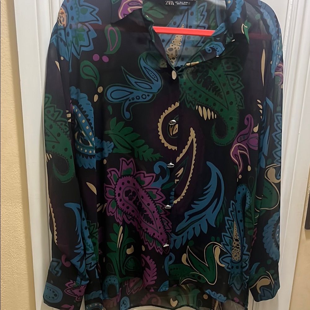 Zara L Colorful Paisley Print blouse